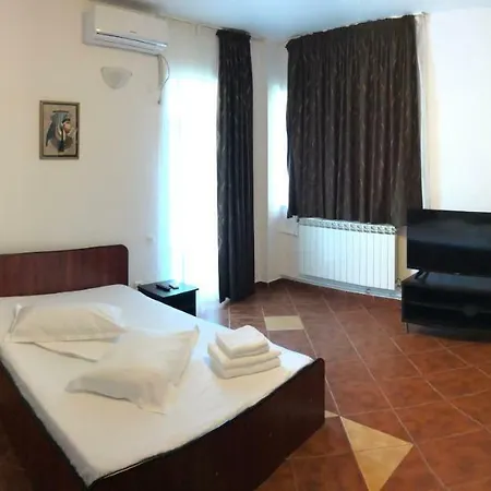 Vila Orient 1 בית הארחה