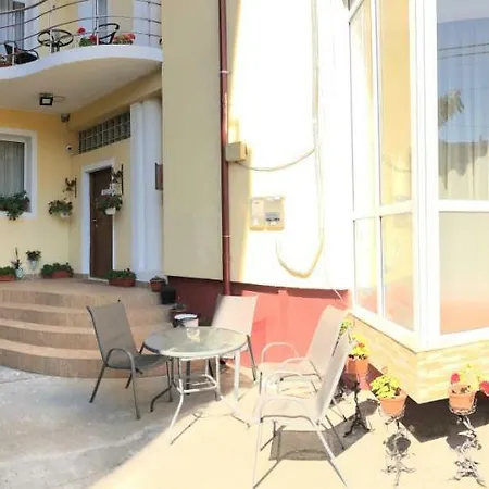 Vila Orient 1 בית הארחה
